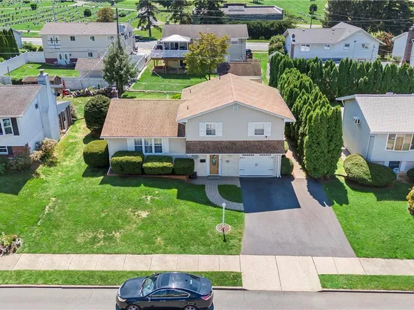 442 Elmhurst Ave, Bethlehem, PA 18017