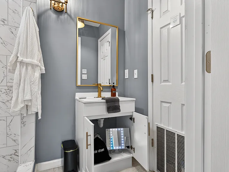 2020 Frank Ln SE — Photo 29