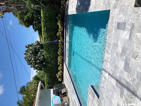 5th image of 5821 NE 17th Ave