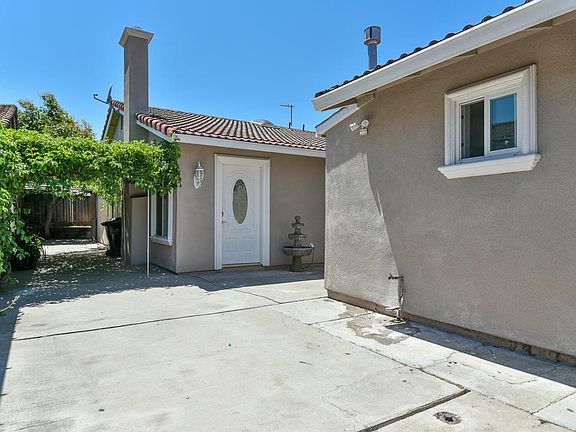 5th image of 1551 Hearthstone Dr