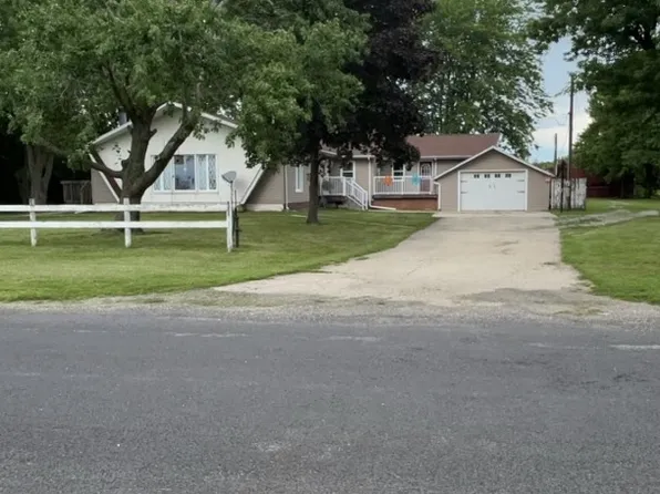 10600 Osage Rd, Prophetstown, IL 61277