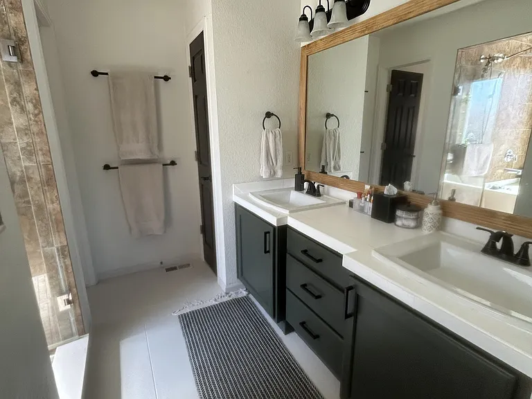 9475 Castle Oaks Dr — Photo 9