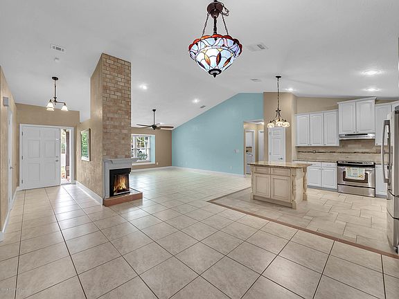 2nd image of 8430 Margarita Dr