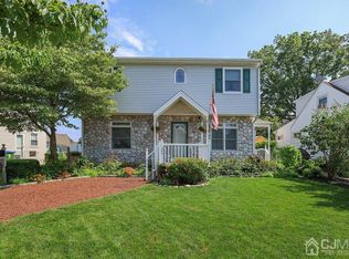 26 Ovington Ave, Edison, NJ