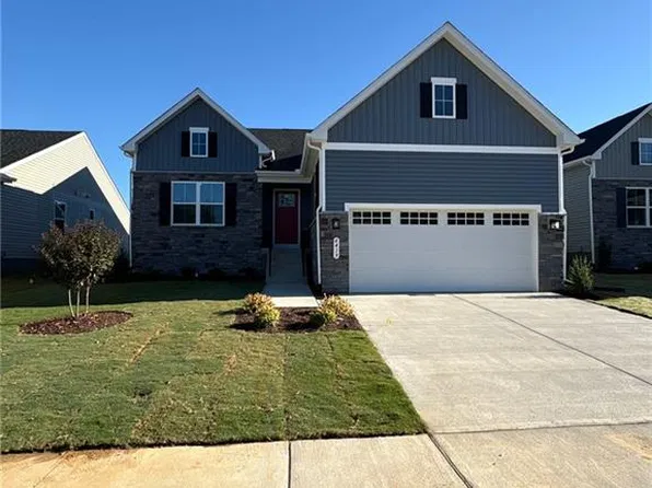 6419 Temple Ln, Toano, VA 23168