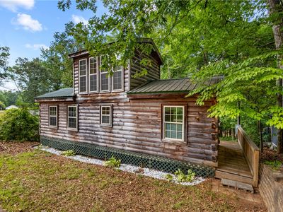 360 N Port Bass Dr, Fair Play, SC, 29643