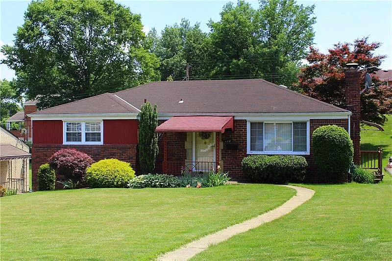 144 Maryal Dr photo 1