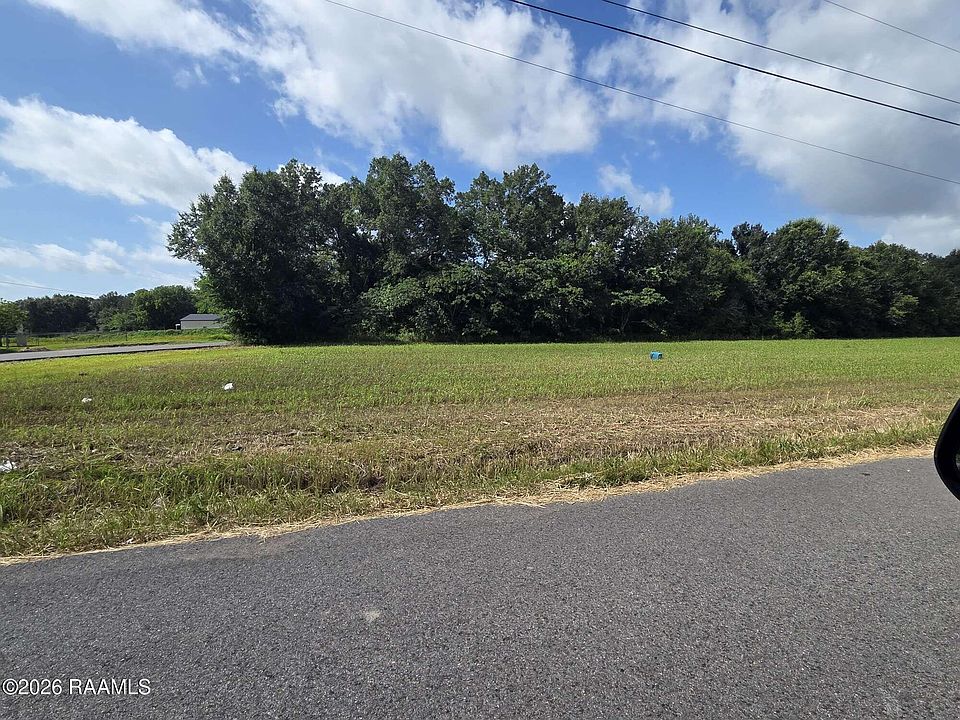 2nd image of 105 Roy Guidry Rd