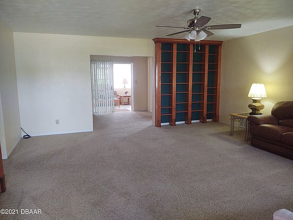 5th image of 20 Oakview Cir