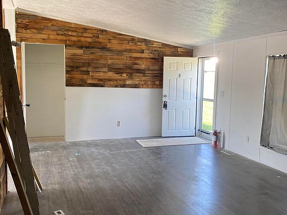 4th image of 190 Mason Estates Ln