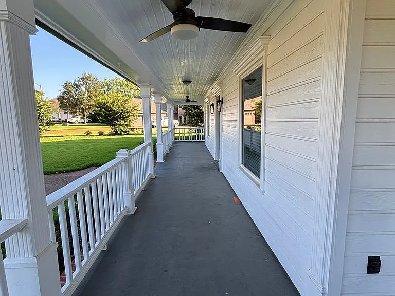 990 Eagle Ridge Cv — Photo 4