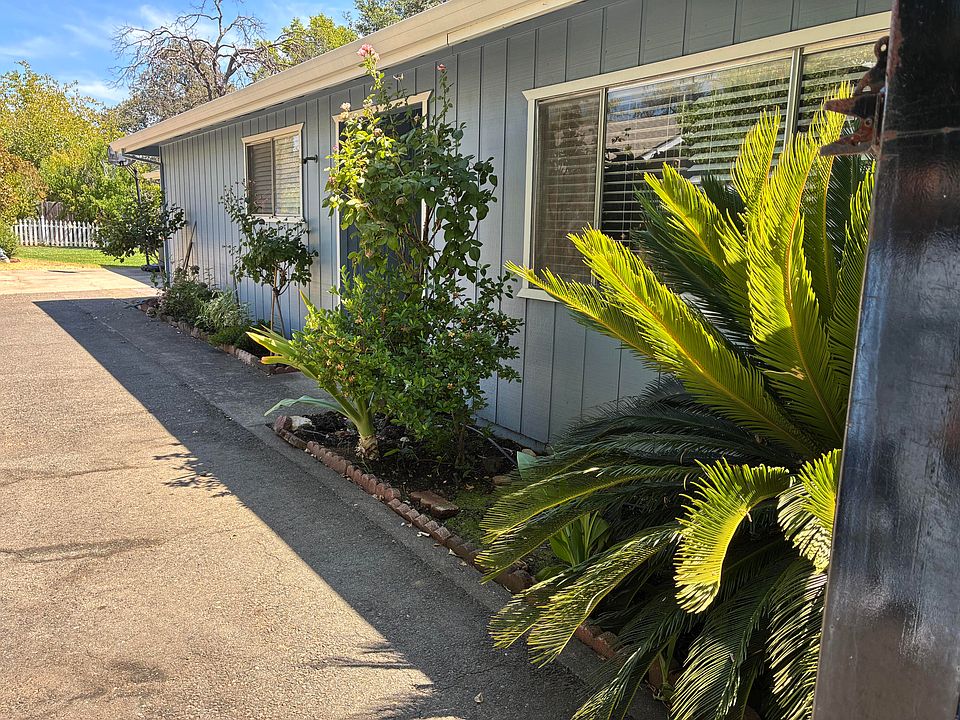 1st image of 2663 Irwin Rd