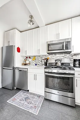 Rented by Brown Harris Stevens | media 27