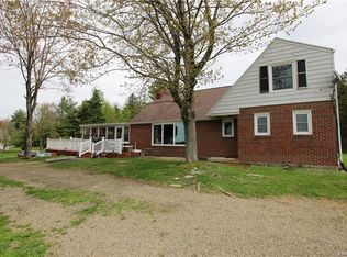 6191 Ward Rd, Orchard Park, NY 14127