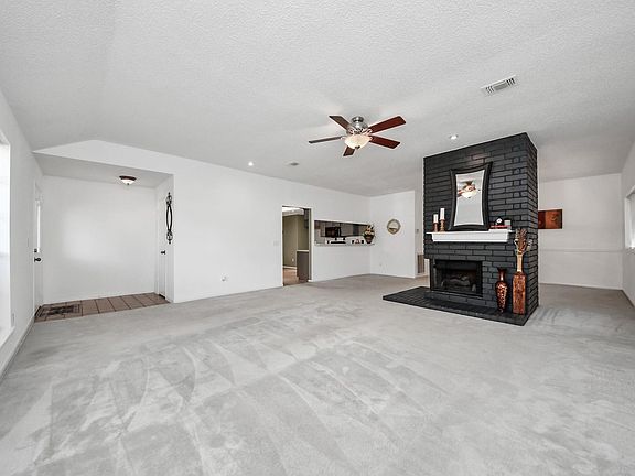 5th image of 3310 Autumn Bridge Ln