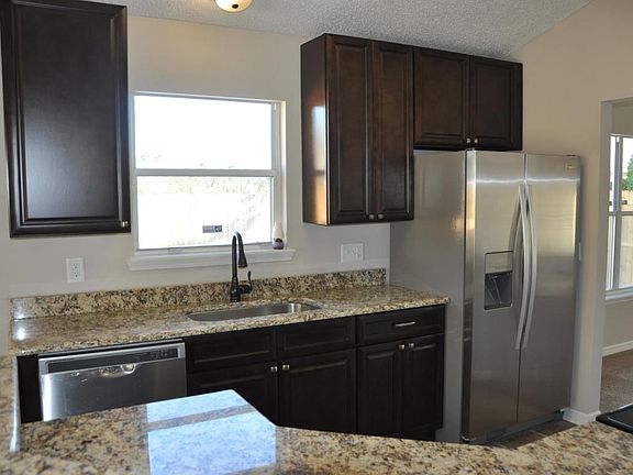 5th image of 12233 Amanda Cove Trl