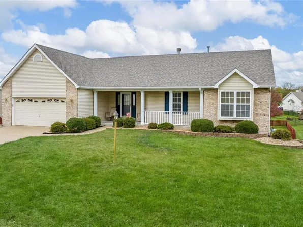 3 Vast Horizon Dr, Dardenne Prairie, MO 63368
