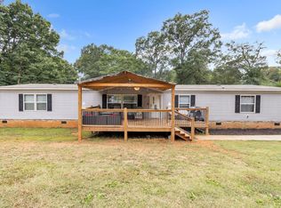 330 Blacktop Rd, Taylors, SC 29687