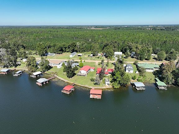 5th image of 8085 Spring Creek Dr