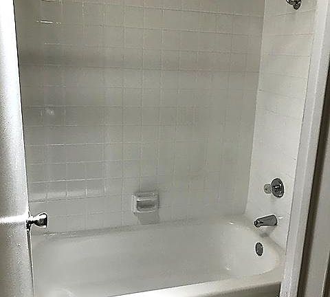4th image of 2319 Fair Oaks Dr APT 2090