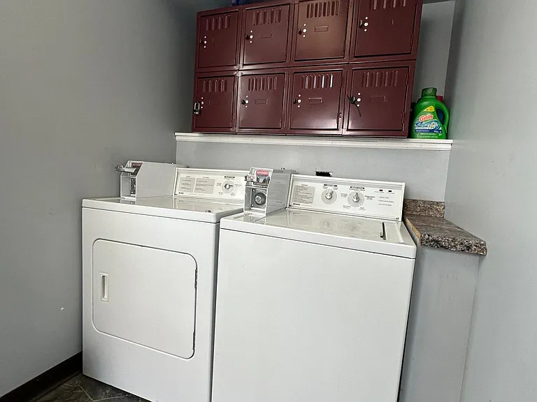 826 Main St #1 — Photo 21