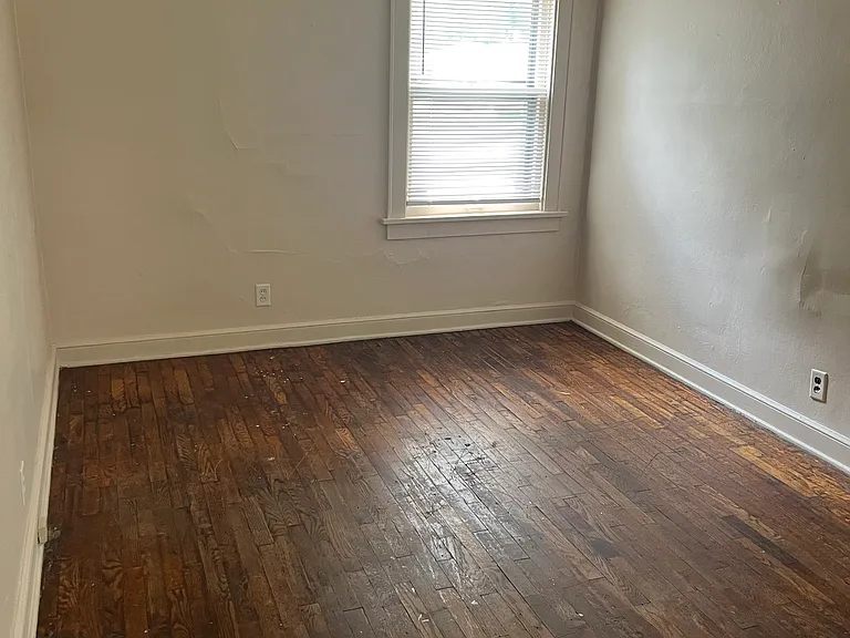 242 W High St #1 — Photo 6