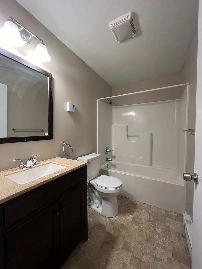 200 Bunker Hill Rd — Photo 4