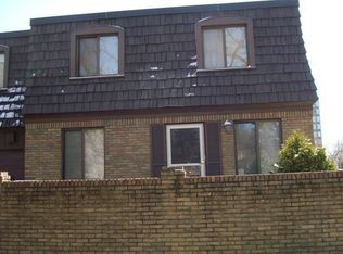 9270B N Church Dr, Parma Heights, OH 44130