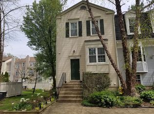 2438 Ridgehampton Ct, Reston, VA 20191