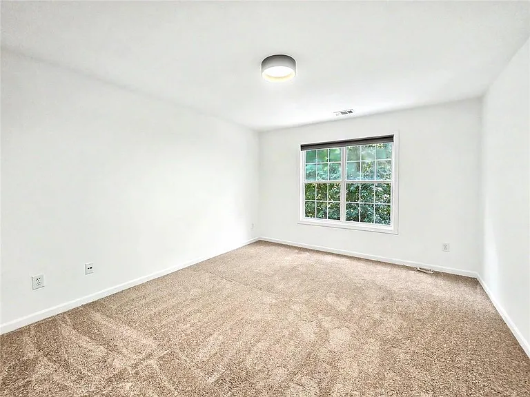 3235 Liberty Commons Dr NW — Photo 21