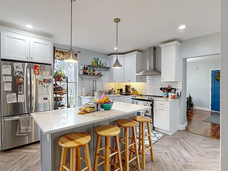 797 State St #2 — Photo 4