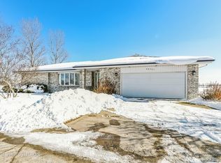 28701 S Park Rd, Beecher, IL 60401