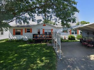 3104 S 20th St, Council Bluffs, IA 51501
