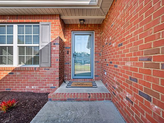 2nd image of 2050 Barretts Ridge Dr