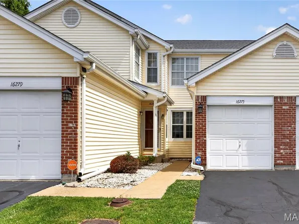16275 Rose Wreath Ln, Florissant, MO 63034