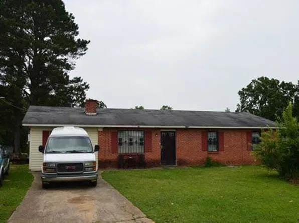 104 Parker Ave, Houston, MS 38851