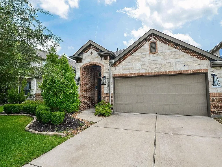 14806 Raleighs Meadow Ct — Photo 2