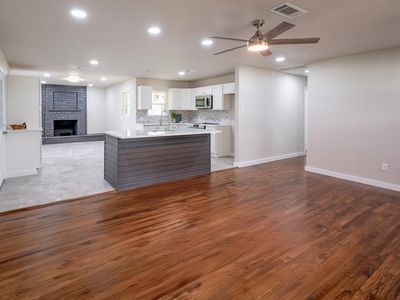 820 Vickie Dr, Azle, TX, 76020
