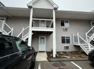 129 Cosey Beach Rd #A5, East Haven, CT 06512