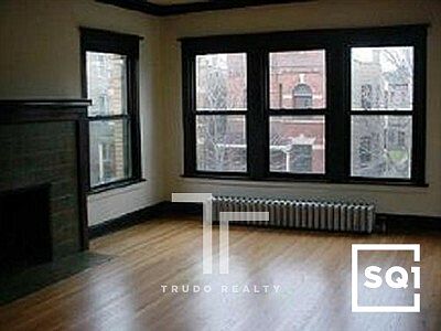 1st image of 2418 N Sawyer Ave APT 3E