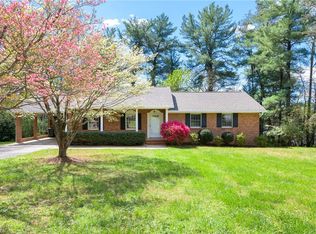2914 Pioneer Trl, Winston Salem, NC 27106