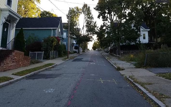 2nd image of 61 Grand View St #2