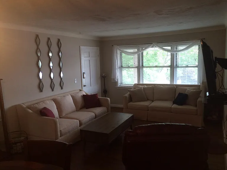 49 Brighton Way #2S — Photo 5
