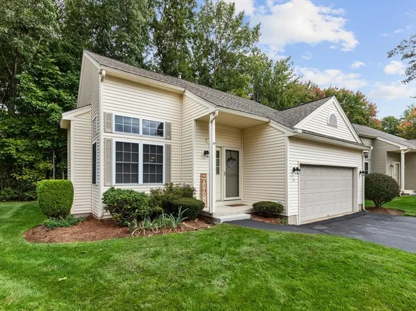 13 Vineyard Ln #17, Methuen, MA 01844