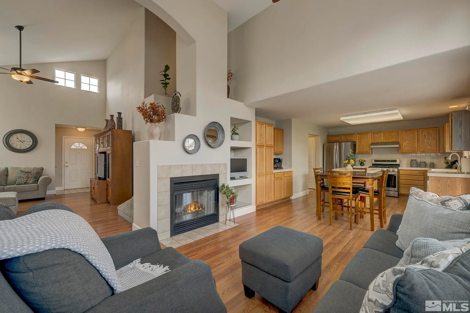 2715 Carriage Crest Dr photo 1