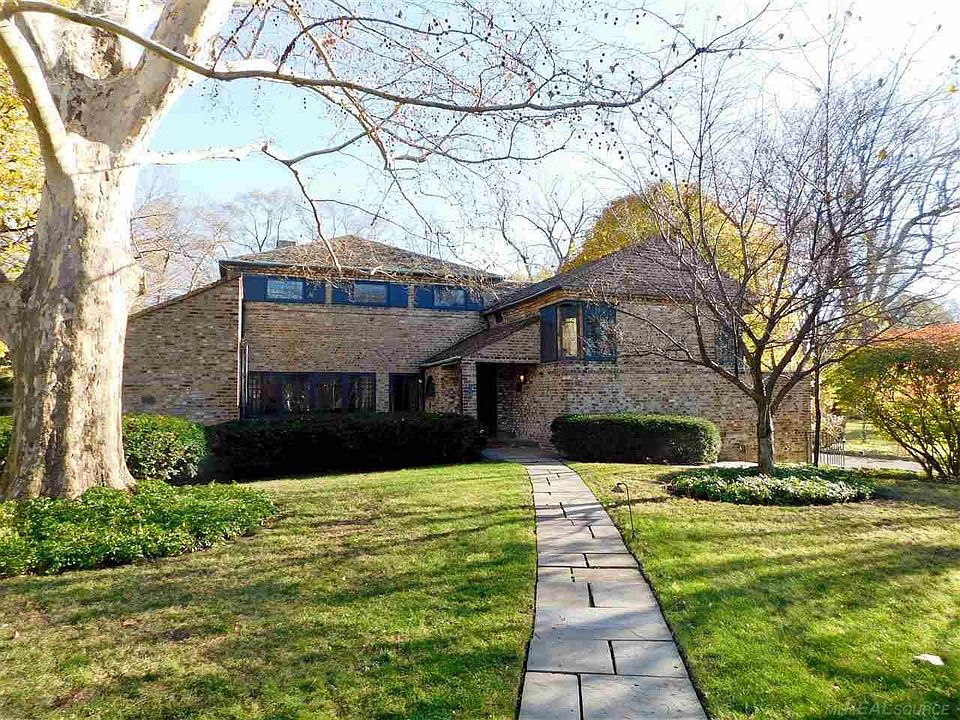 938 Three Mile Dr, Grosse Pointe Park, MI 48230 Zillow