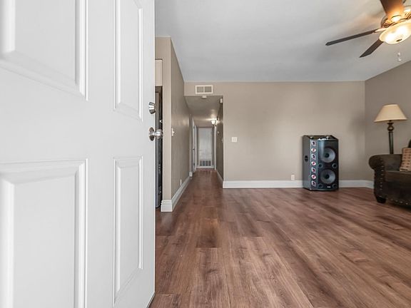 5th image of 341 N Virginia Ave