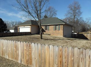 1145 E Duemler Ct, Springfield, MO 65803