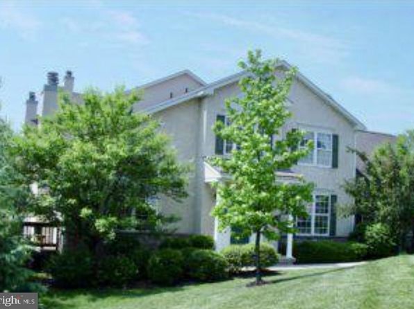 388 Hobson Pl, Blue Bell, PA 19422