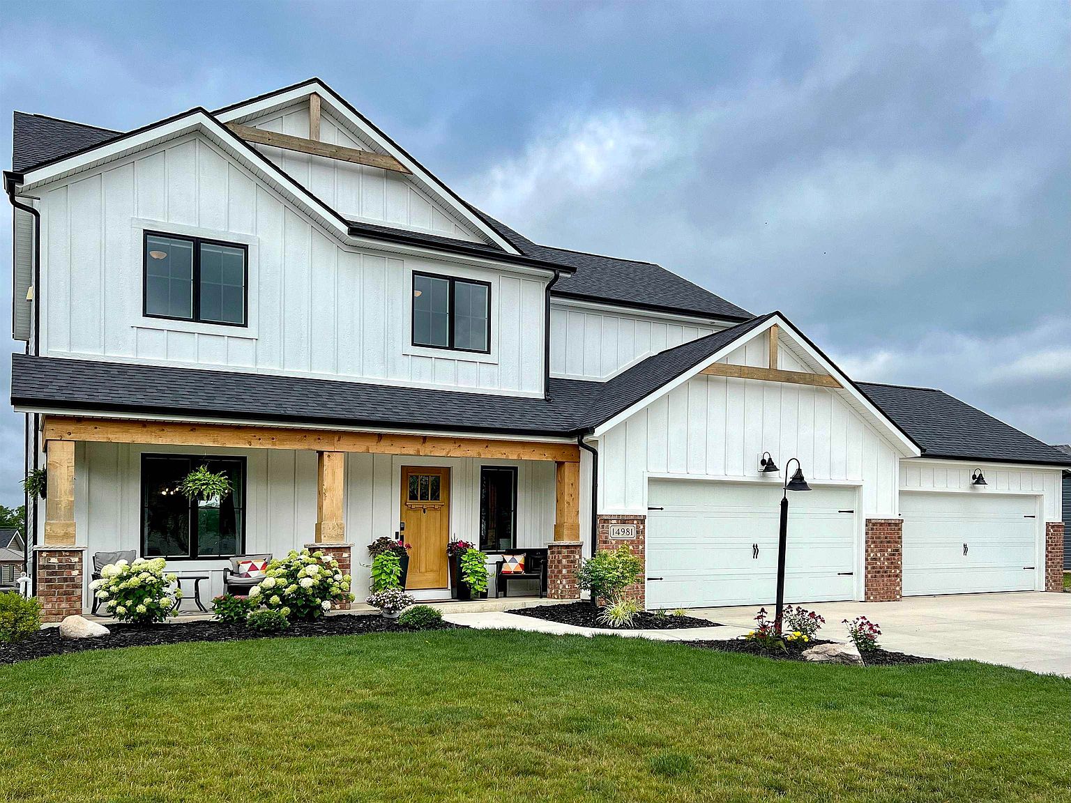 14981 Leo Creek Blvd, Leo, IN 46765 MLS 202326795 Zillow